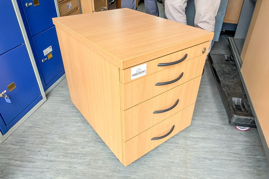Rollcontainer Blaha